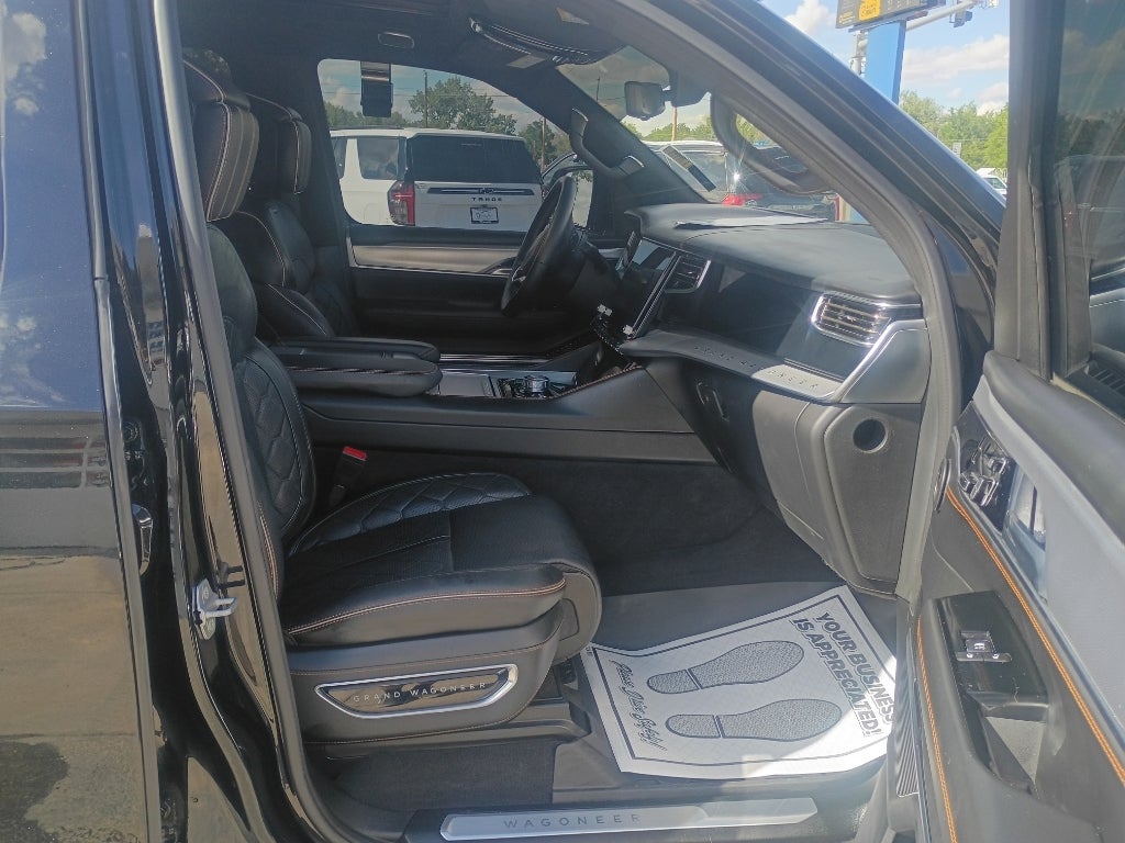 2022 Jeep Grand Wagoneer Series III