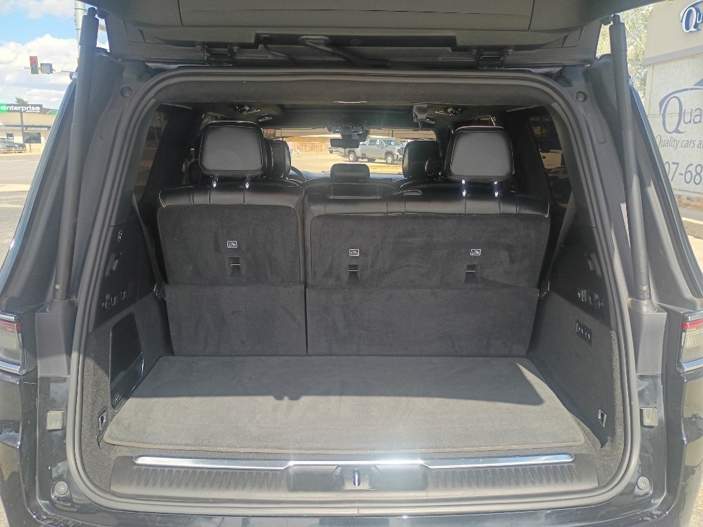 2022 Jeep Grand Wagoneer Series III