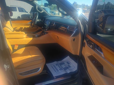 2022 Jeep Grand Wagoneer Series III