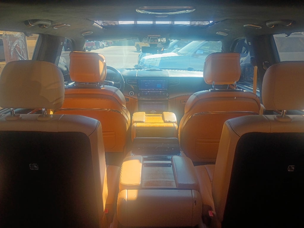 2022 Jeep Grand Wagoneer Series III