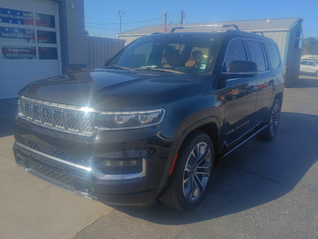 2022 Jeep Grand Wagoneer Series III