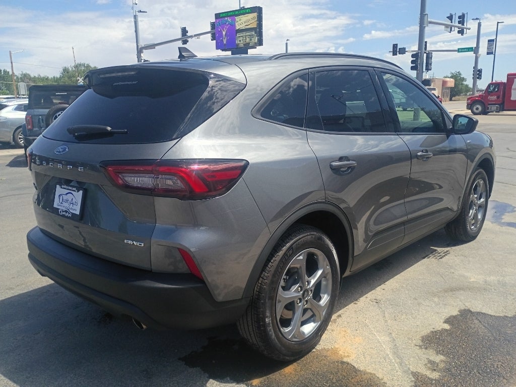 2025 Ford Escape ST-Line