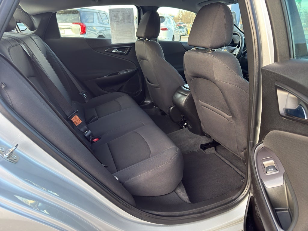 2022 Chevrolet Malibu LS