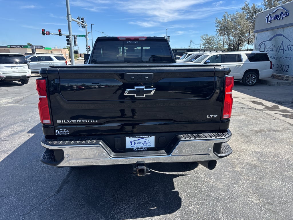 2025 Chevrolet Silverado LTZ