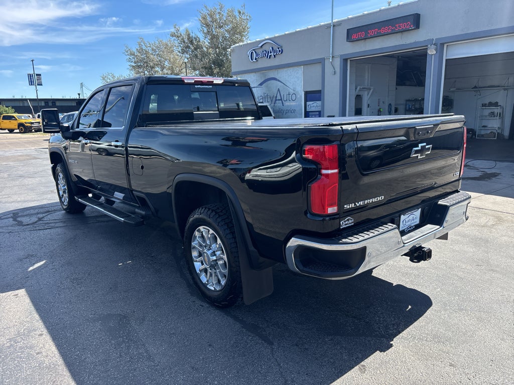 2025 Chevrolet Silverado LTZ
