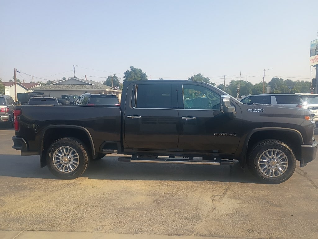 2021 Chevrolet Silverado High Country