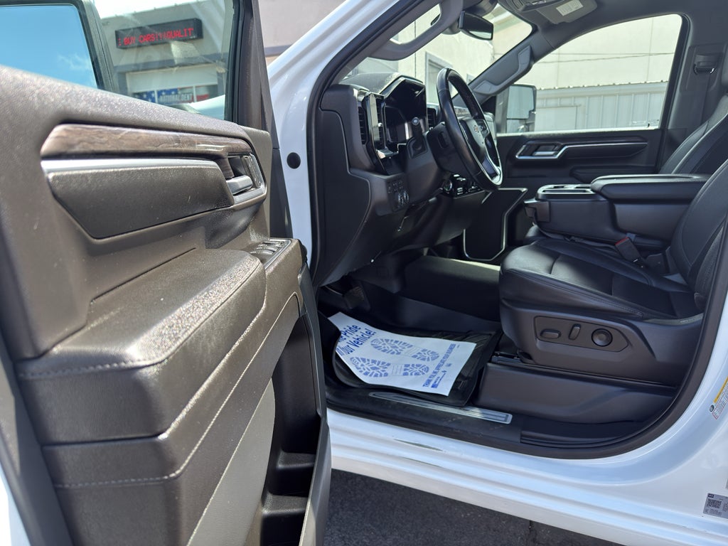 2024 Chevrolet Silverado LTZ