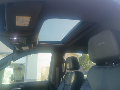 2022 Chevrolet Silverado High Country