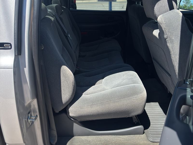2005 Chevrolet Silverado DRW LS
