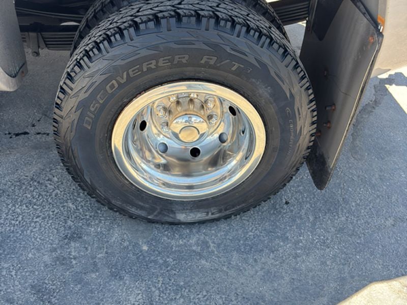 2005 Chevrolet Silverado DRW LS