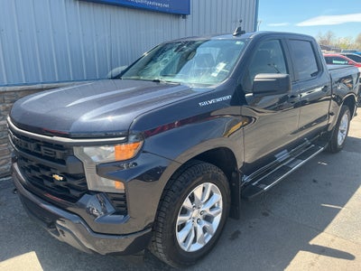 2022 Chevrolet Silverado Custom