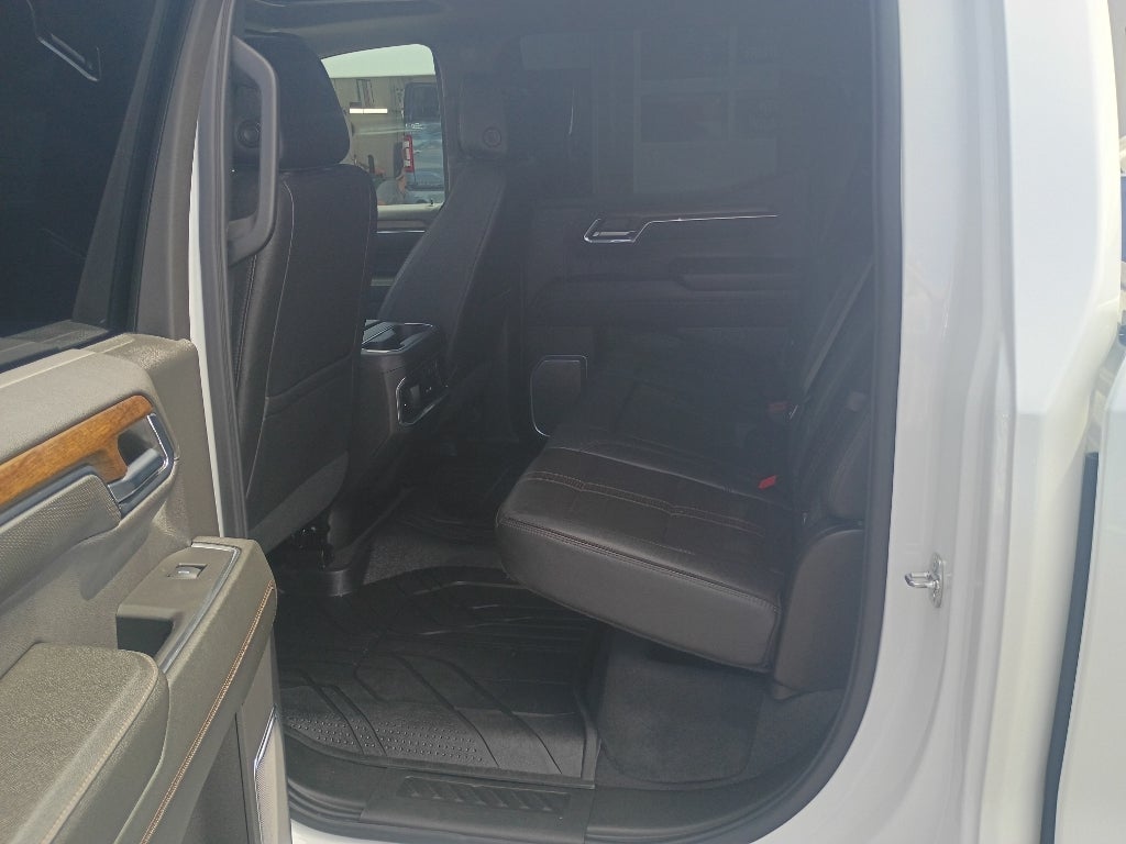2024 Chevrolet Silverado High Country