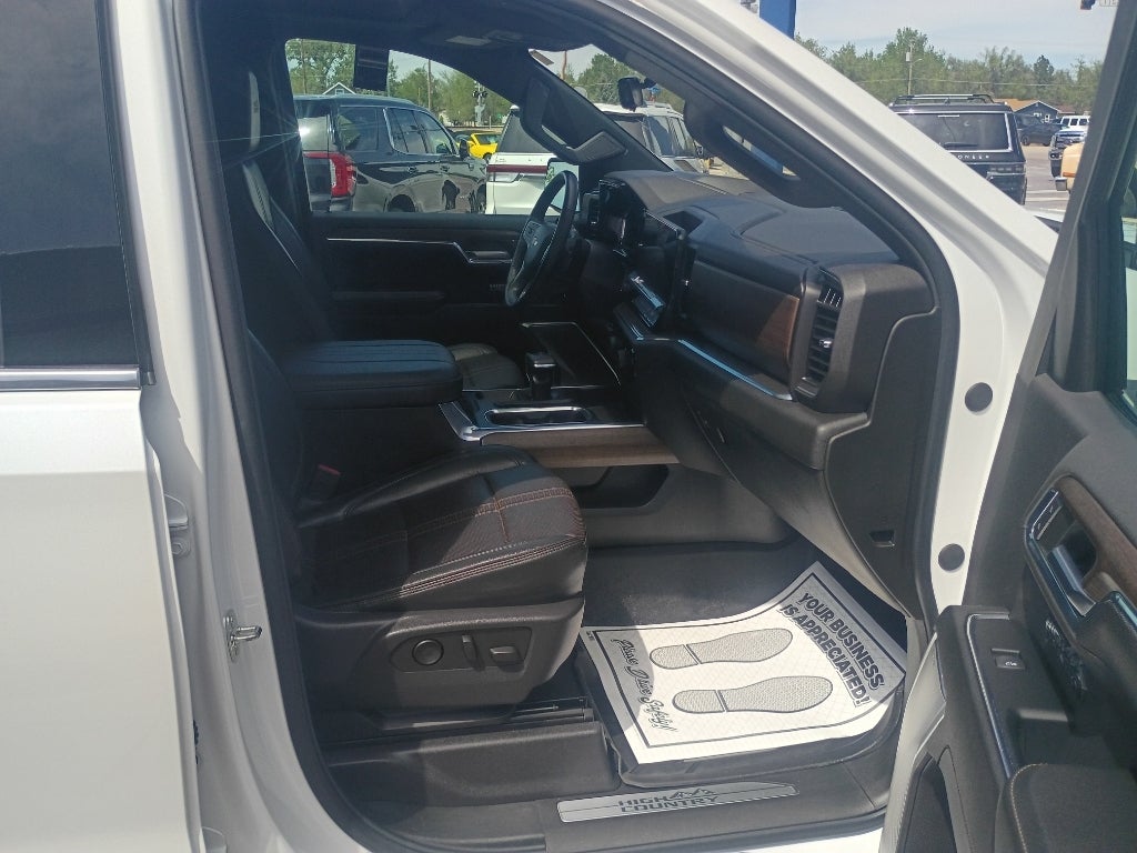 2024 Chevrolet Silverado High Country