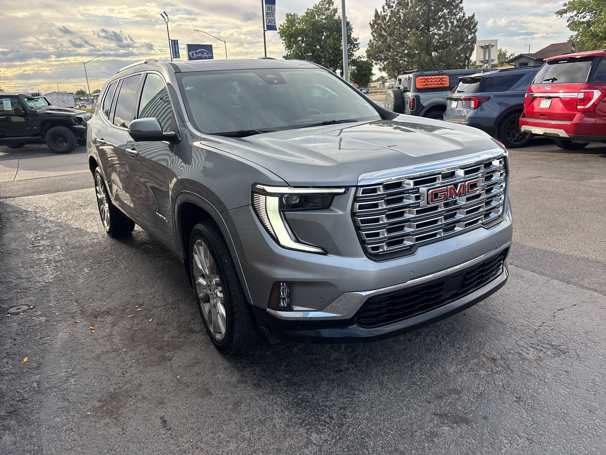 2024 GMC Acadia Denali