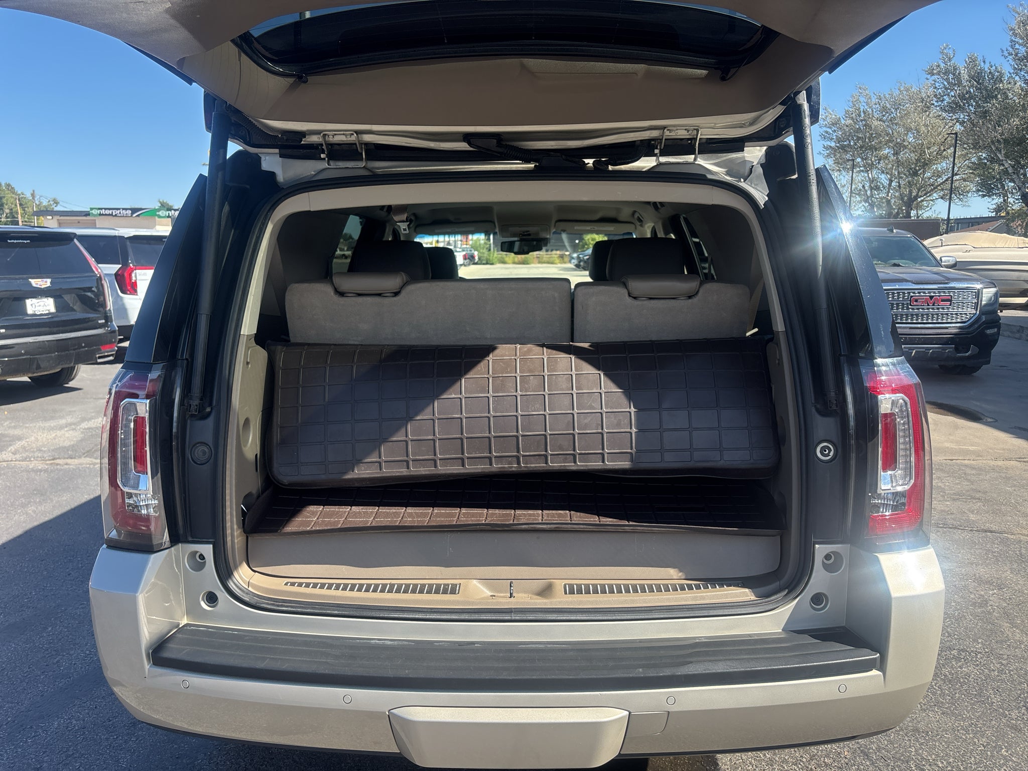 2016 GMC Yukon SLT
