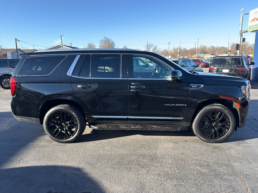 2022 GMC Yukon SLT