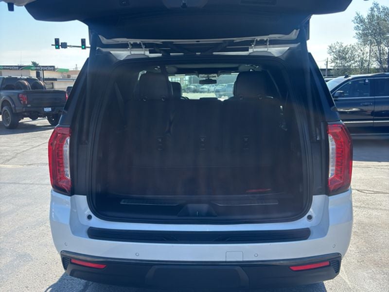 2021 GMC Yukon XL AT4