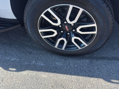 2021 GMC Yukon XL AT4