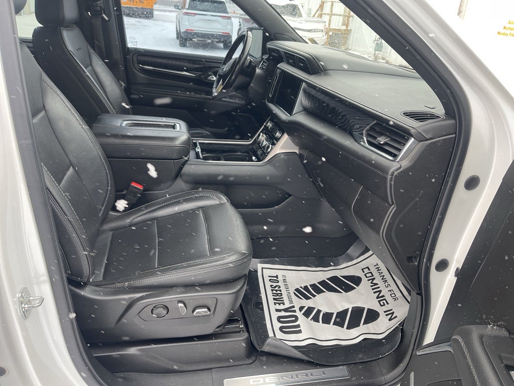 2022 GMC Yukon XL Denali