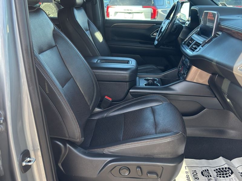 2023 Chevrolet Suburban High Country