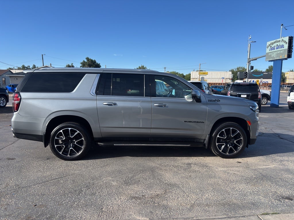 2023 Chevrolet Suburban High Country