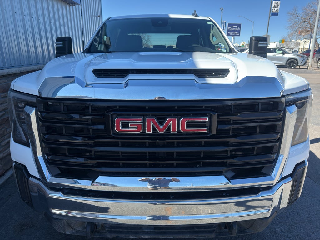 2024 GMC Sierra Pro