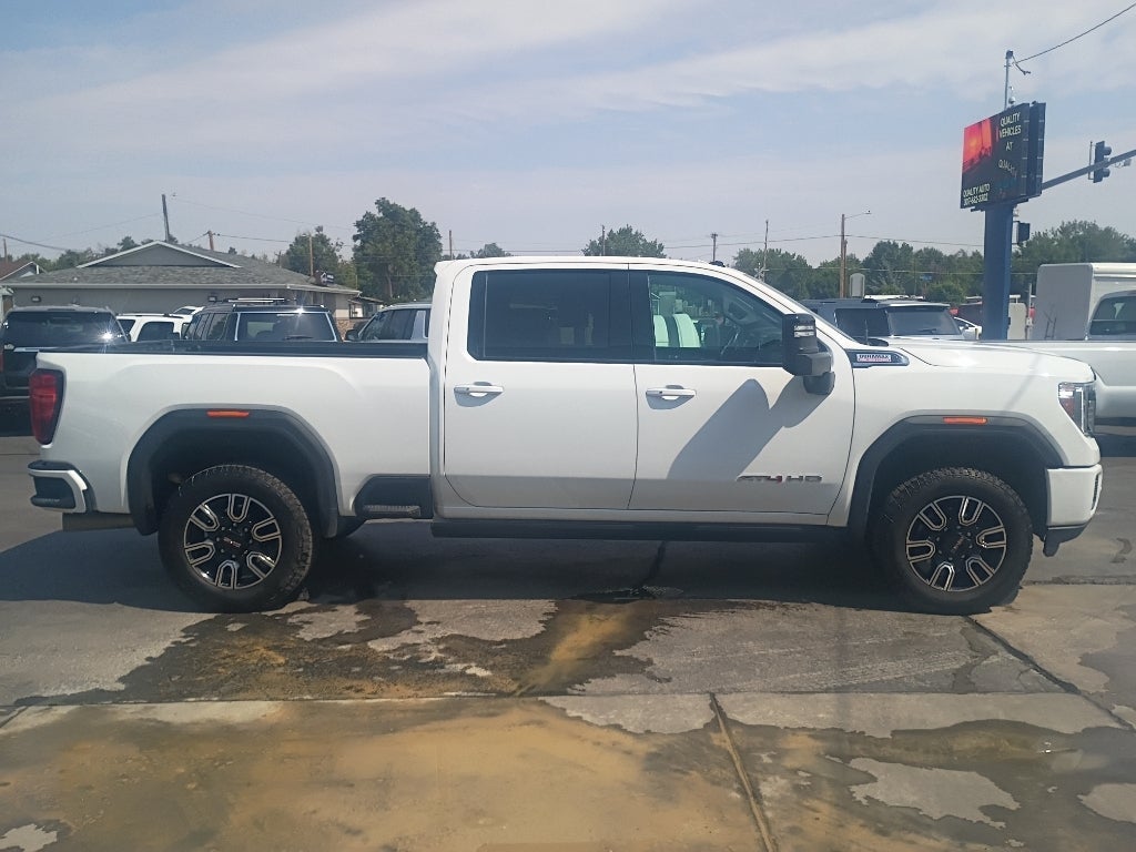 2023 GMC Sierra AT4