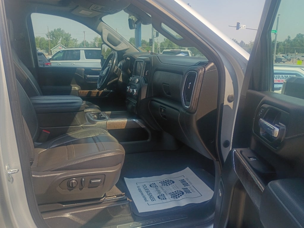 2023 GMC Sierra Denali