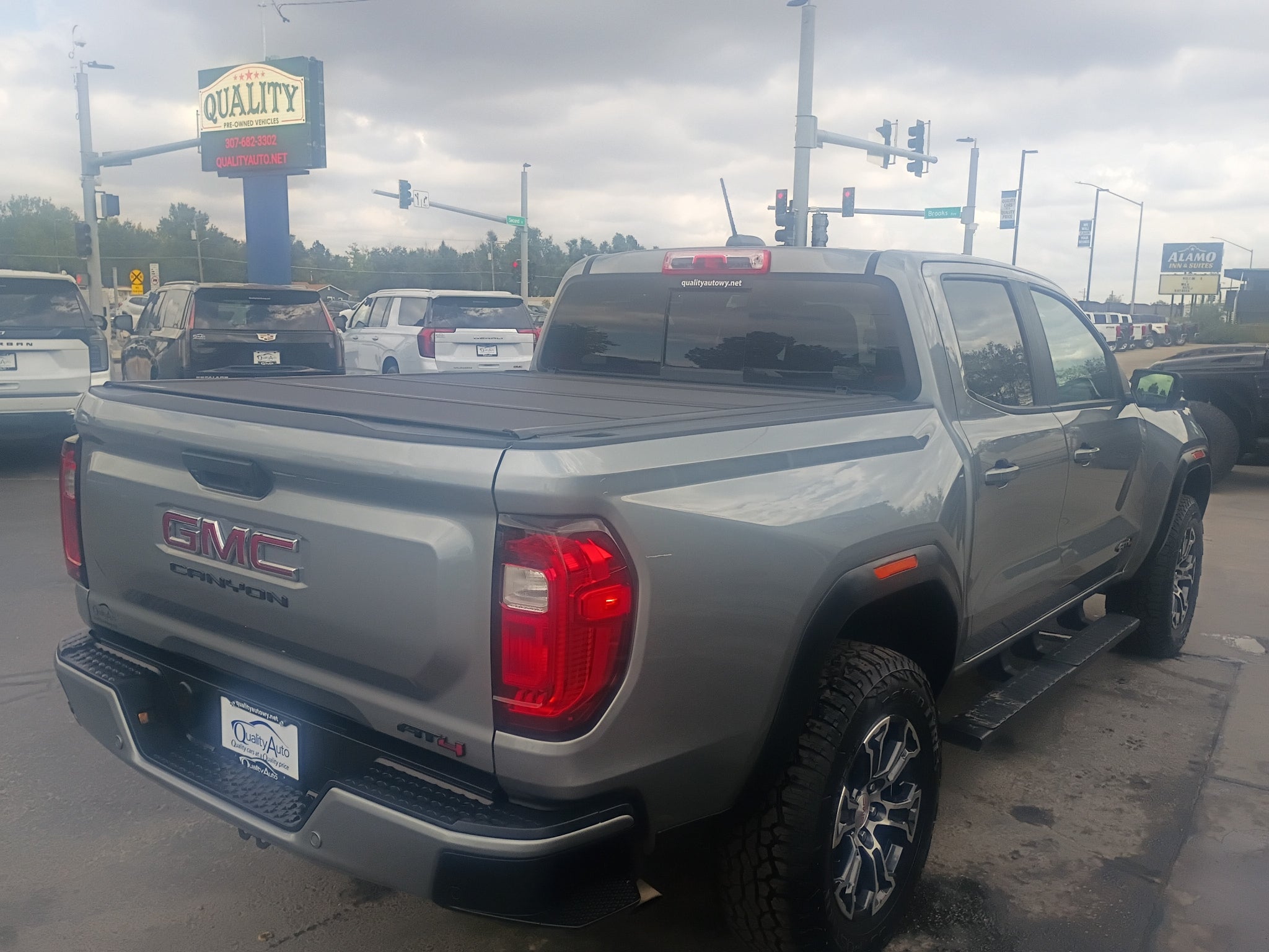 2023 GMC Canyon AT4