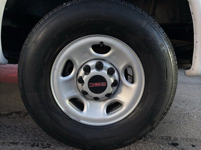 2023 GMC Savana Base