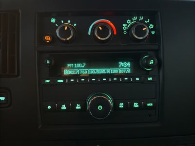 2023 GMC Savana Base