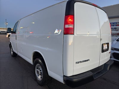 2023 GMC Savana Base