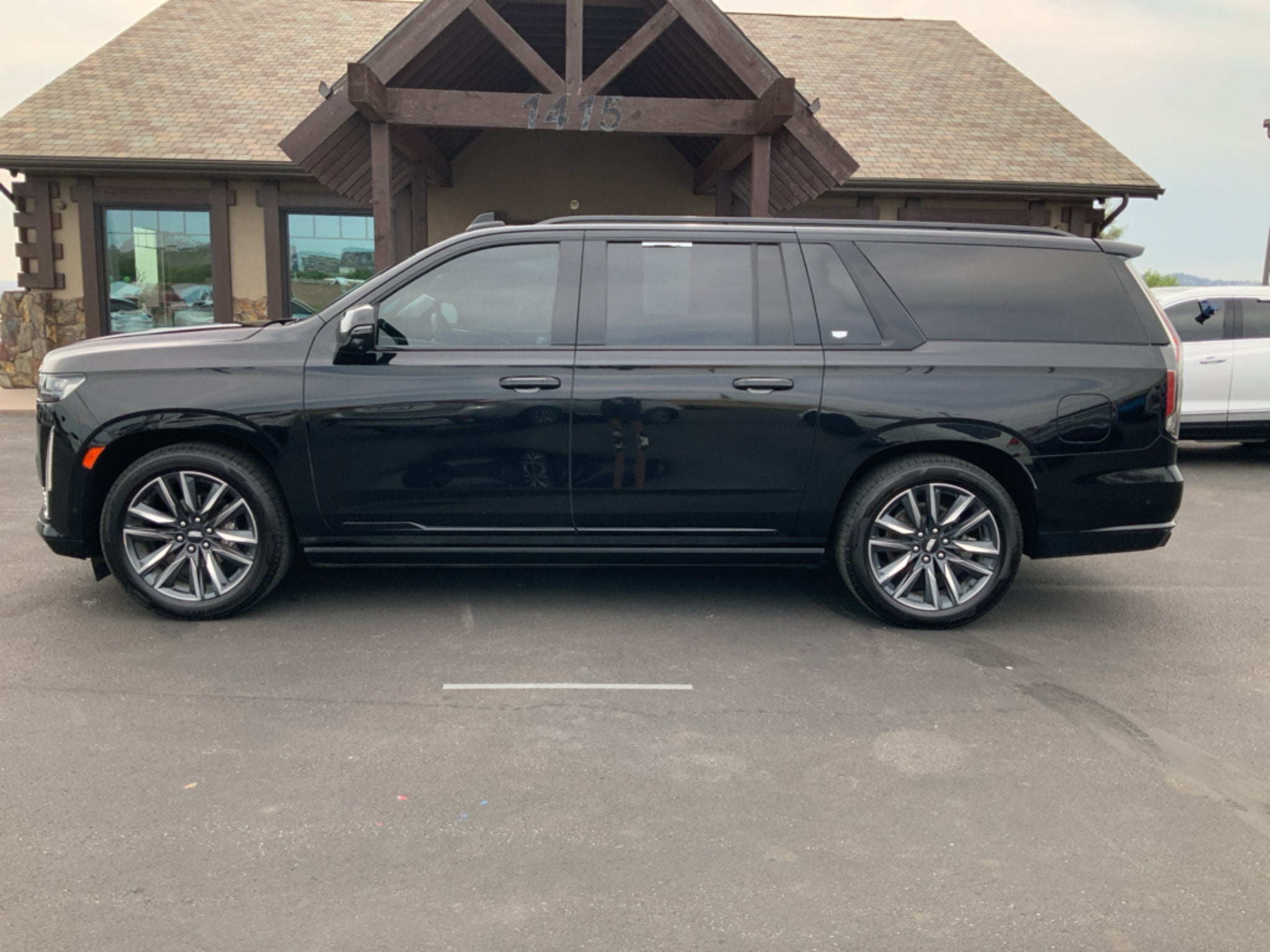 2022 Cadillac Escalade ESV