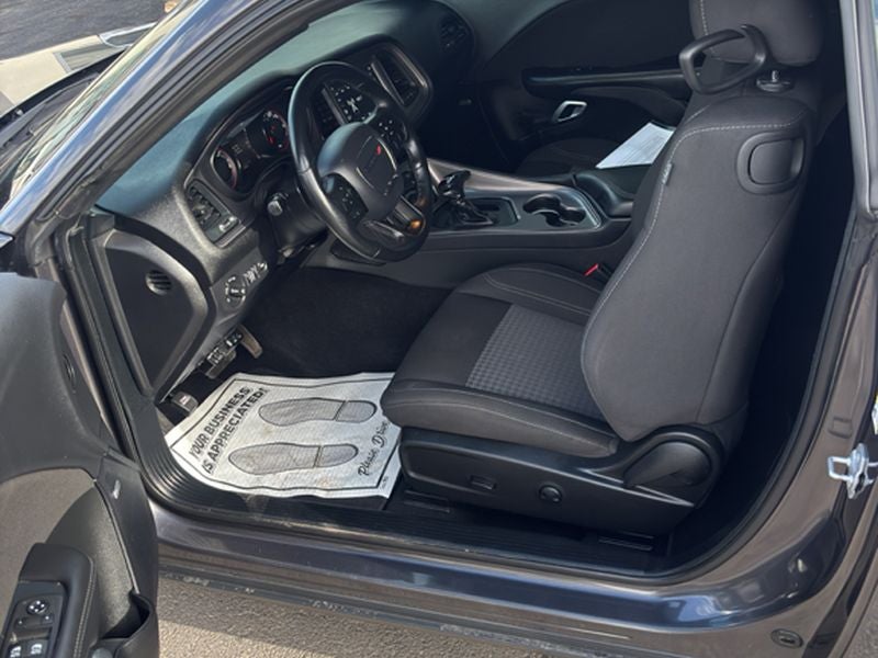 2023 Dodge Challenger SXT