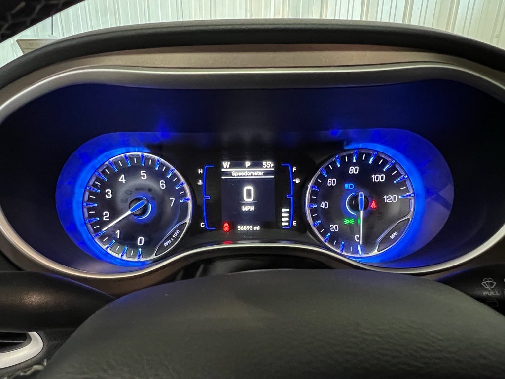 2023 Chrysler Voyager LX