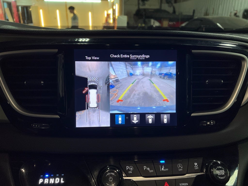 2020 Chrysler Pacifica Touring L