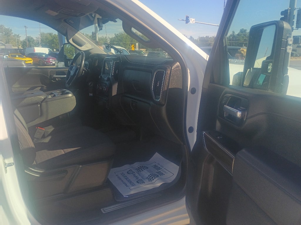 2023 Chevrolet Silverado LT