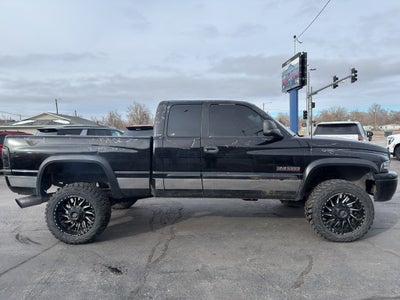 2002 Dodge Ram Pickup Base