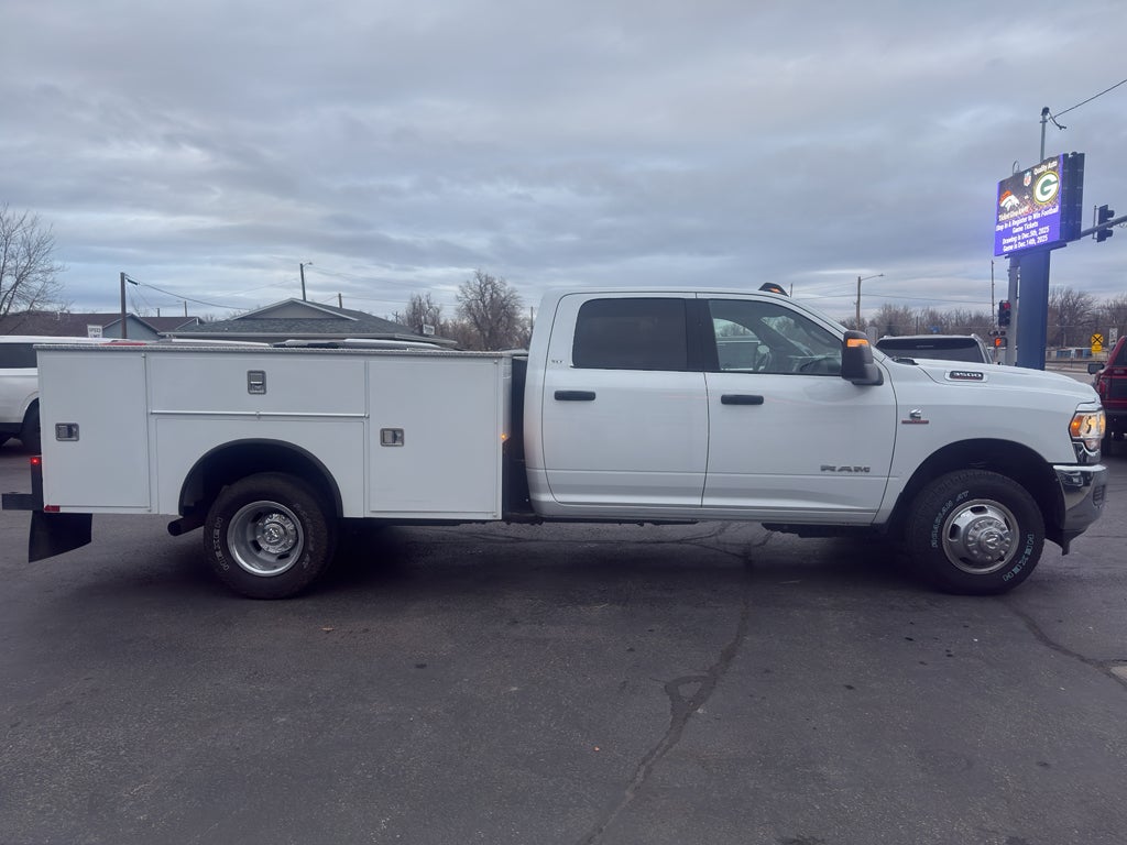 2024 RAM 3500 Chassis SLT