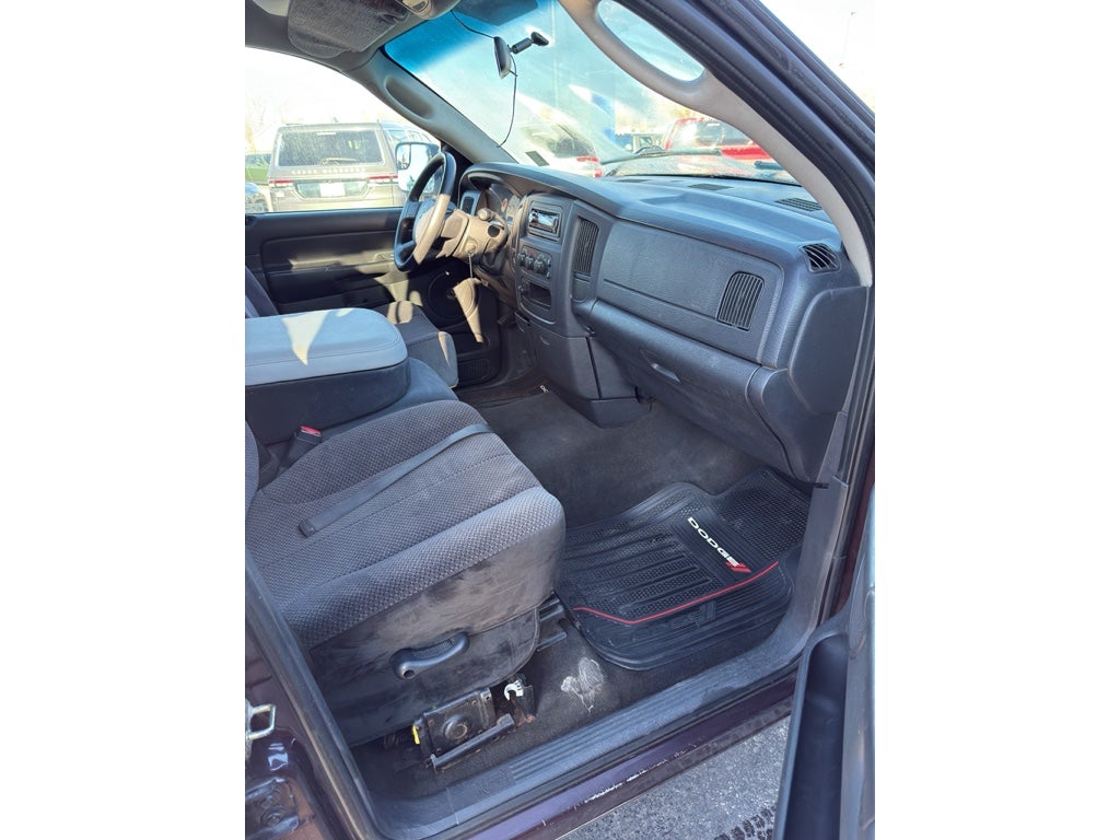 2005 Dodge Ram Pickup SLT