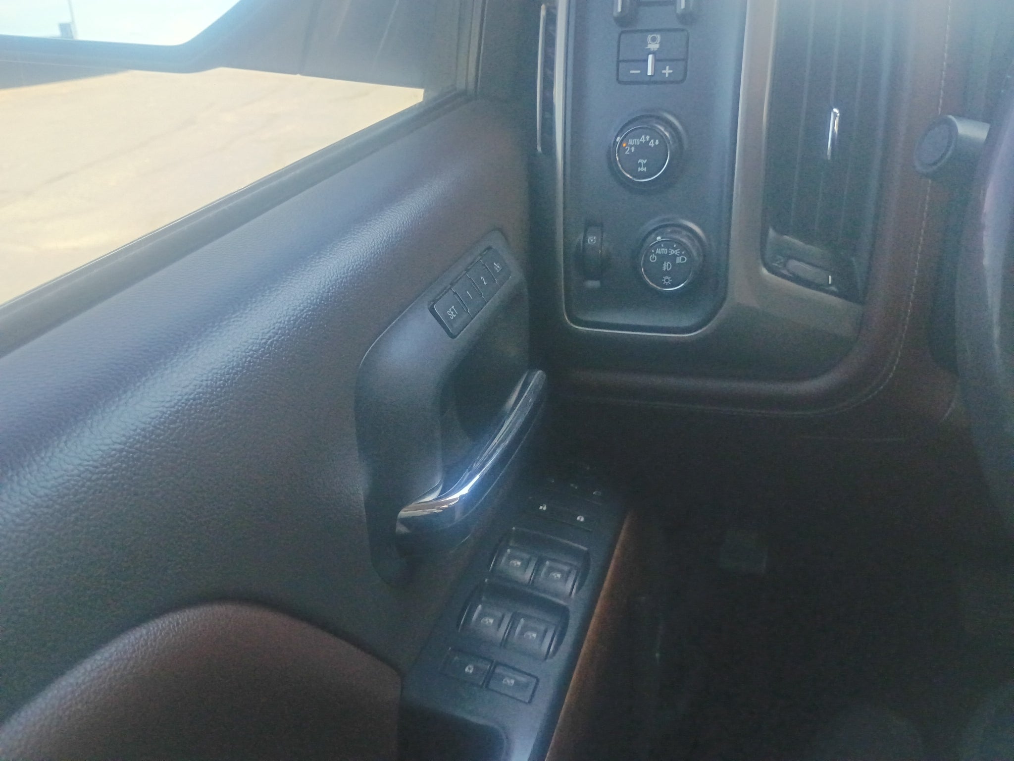 2017 Chevrolet Silverado High Country