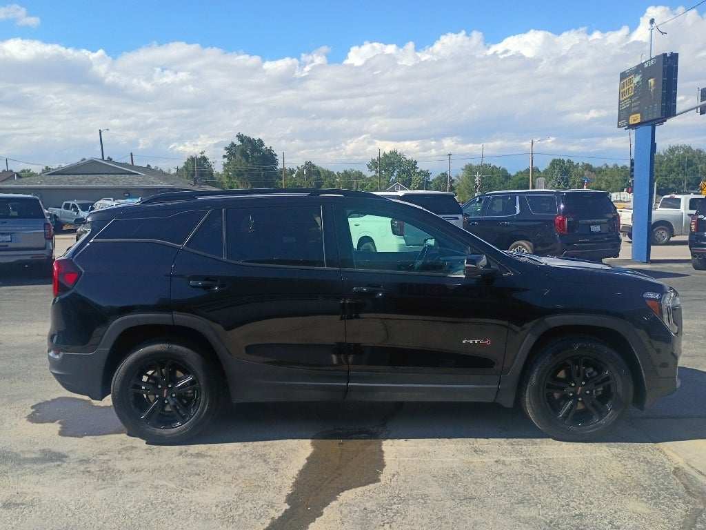 2023 GMC Terrain AT4