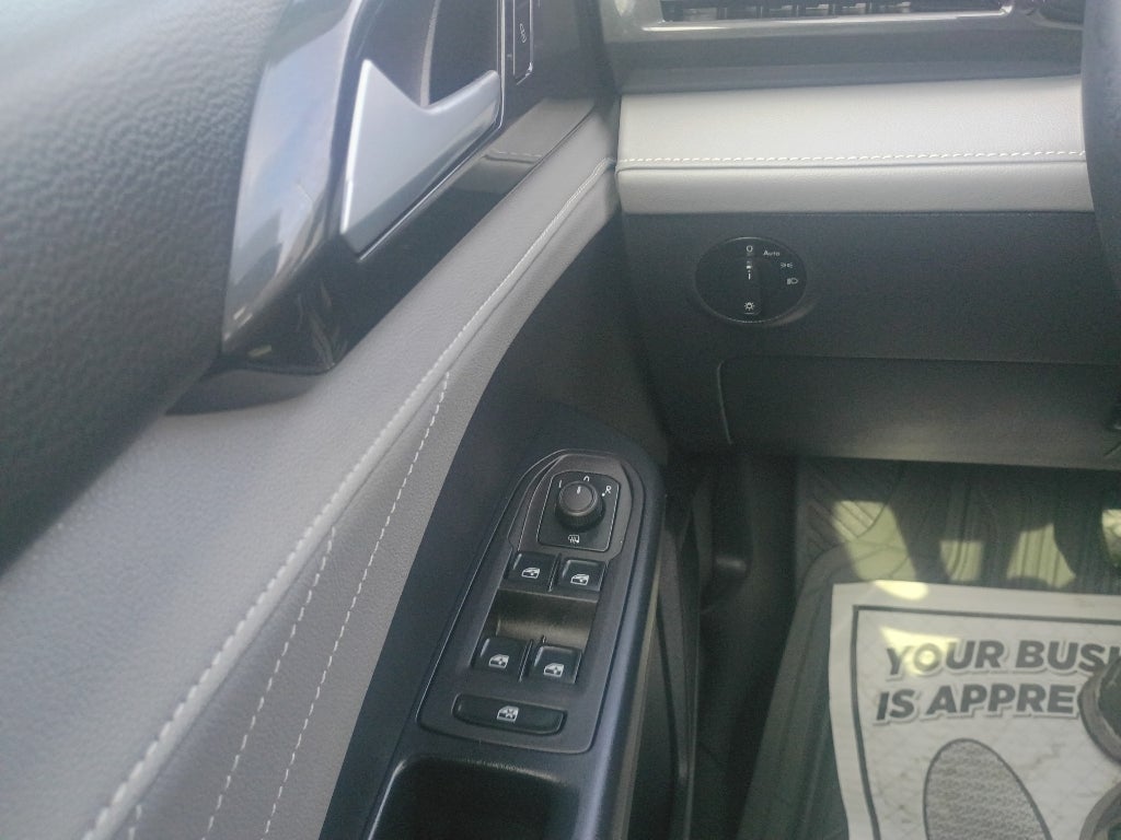 2024 Volkswagen Taos SEL