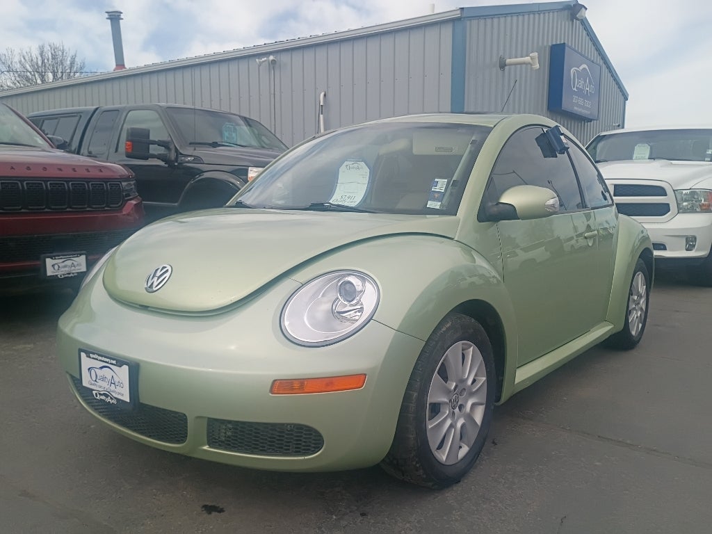 2009 Volkswagen New Beetle S