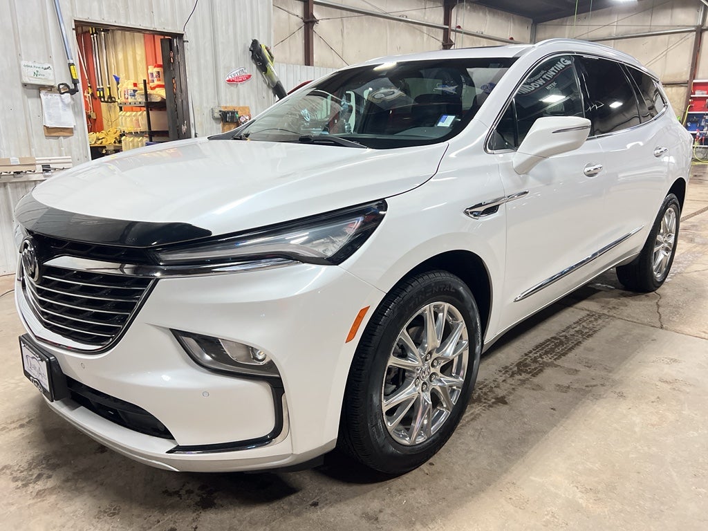 2023 Buick Enclave Essence