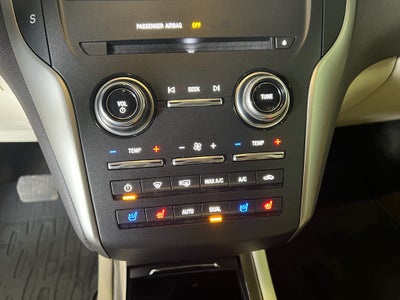 2015 Lincoln MKC Base