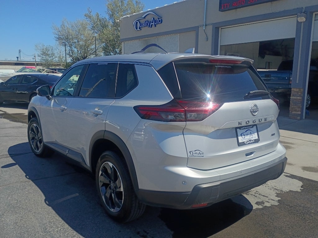 2025 Nissan Rogue SV