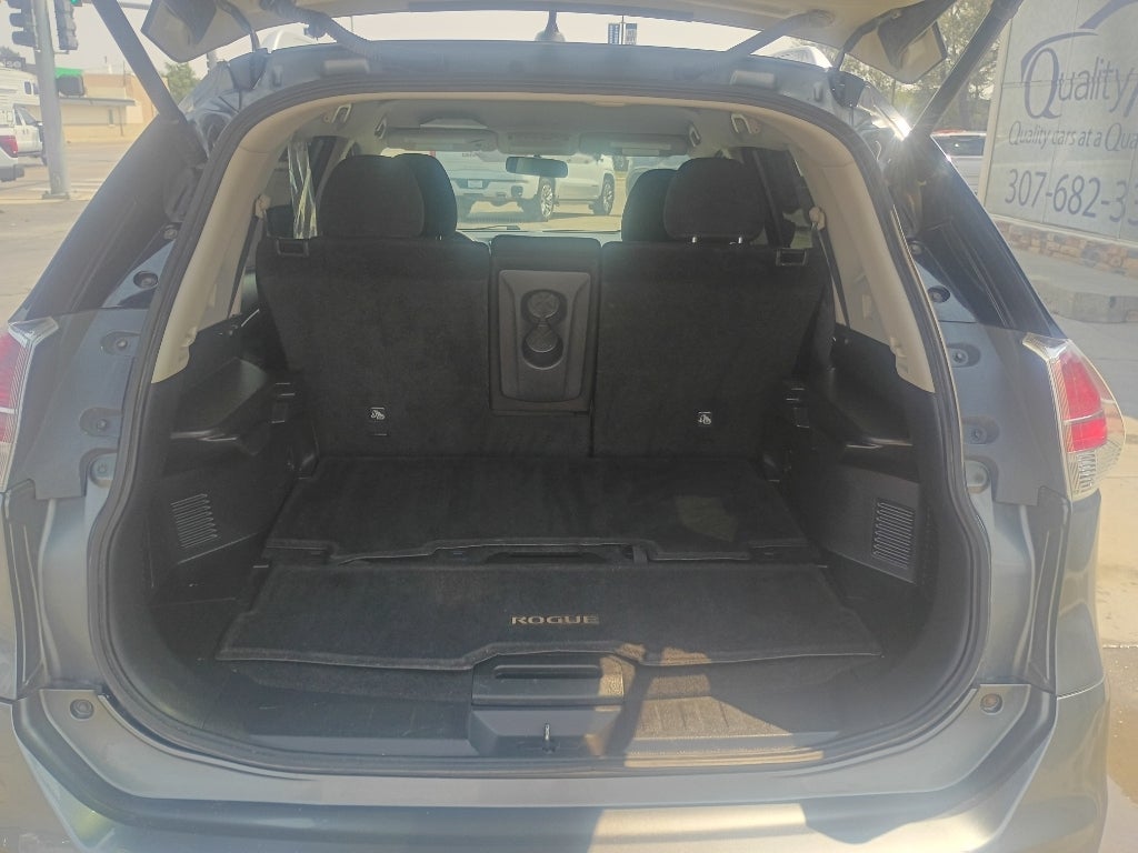 2016 Nissan Rogue SV