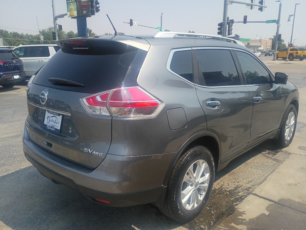 2016 Nissan Rogue SV