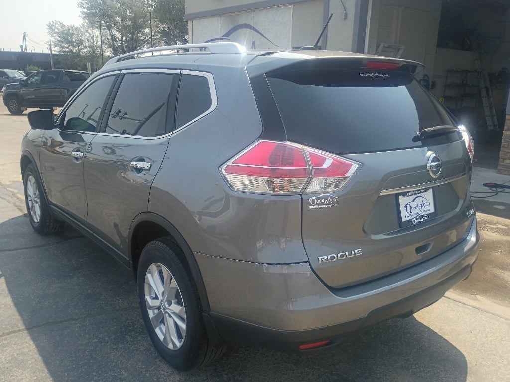 2016 Nissan Rogue SV